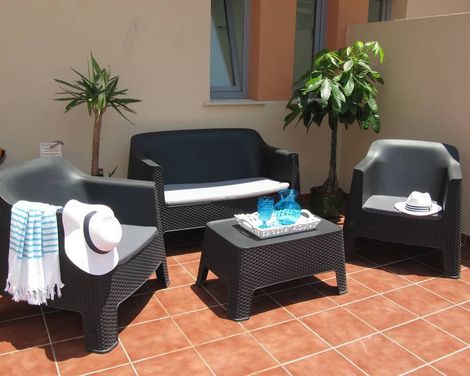 Life Apartments Alameda Colón-2