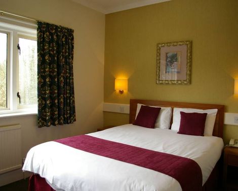 Farnham House-3