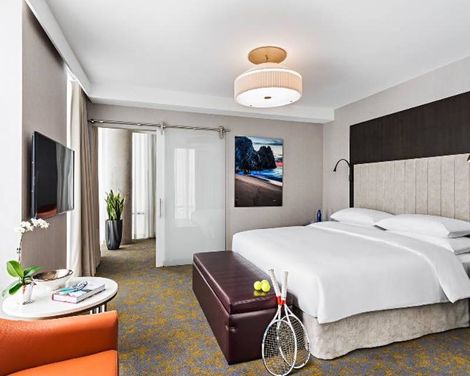 Hotel X Toronto by LHC-0