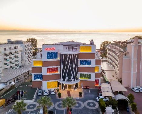 Armas Beach Hotel