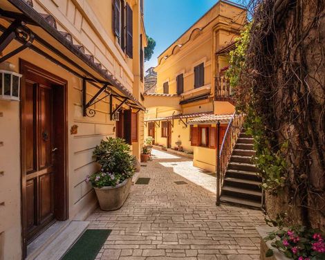 House Garden Rome