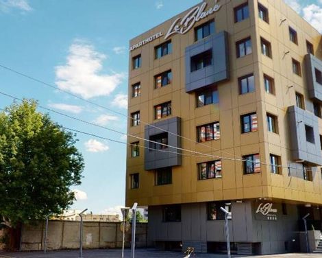 Le Blanc Aparthotel