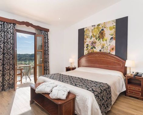 Hotel Rural Monnaber Nou & Spa-3