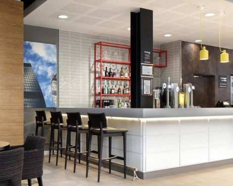 Hampton by Hilton London Docklands-3