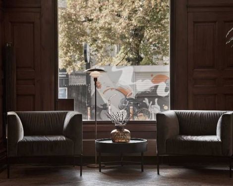 Ascot Hotel by Hildebrandt Hammer
