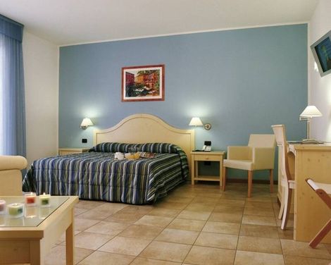 Hotel Bella Italia-3