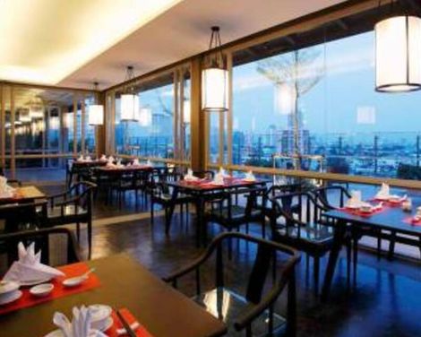 The Quarter Hualamphong by UHG-2
