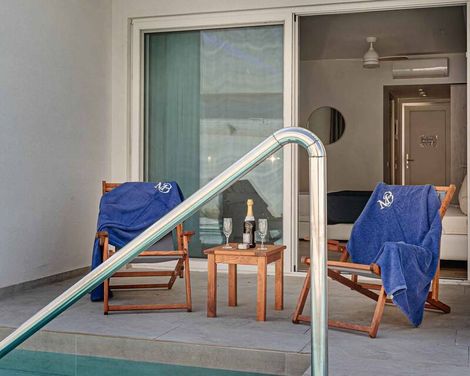Mer Bleu Beach Hotel