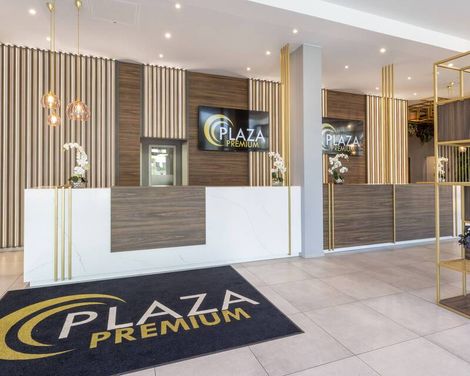 Plaza Premium München-0