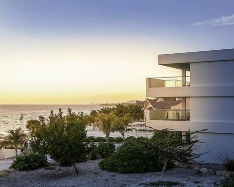 Papagayo Beach Hotel