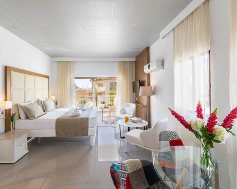 King Jason Paphos - Designed for adults by Louis Hotels-0