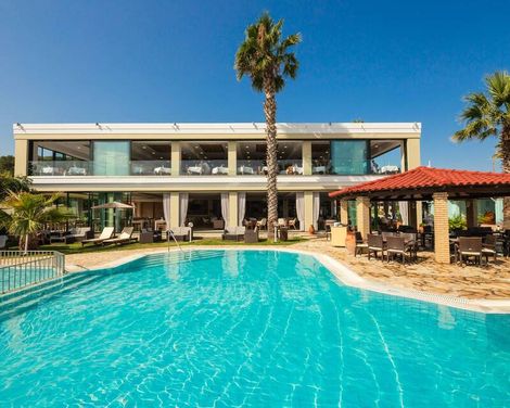 Robolla Beach Apart Hotel