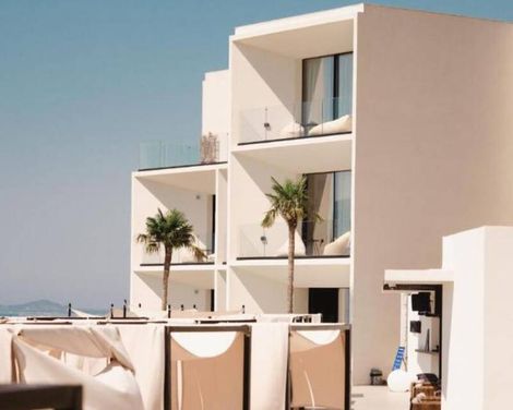 Nobus Hotel