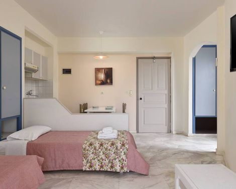 Ariadne Hotel