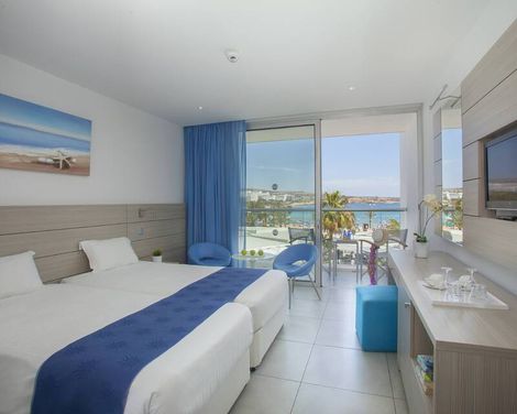 Limanaki Beach Hotel