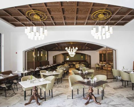 Majestic Elegance Costa Mujeres
