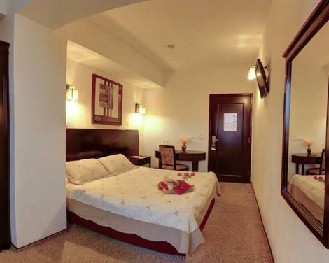 Avis Boutique Hotel & Restaurant