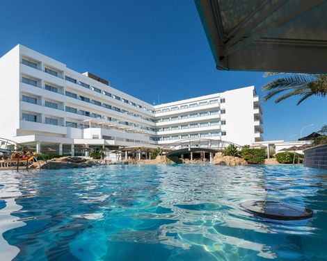 Tasia Maris Beach Hotel & Spa