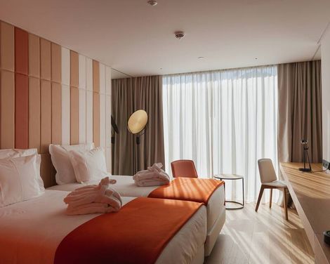 Lumen Hotel & The Lisbon Light Show
