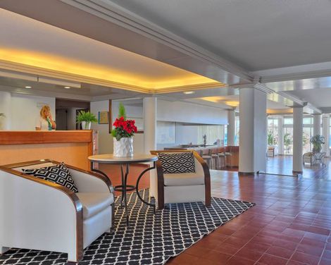 Vila Baleira Suites