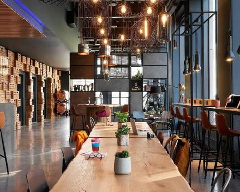 Moxy Edinburgh Fountainbridge