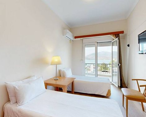 Lucy Hotel