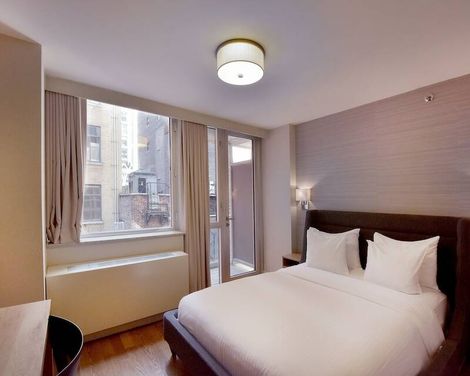 Hotel 32/32-0