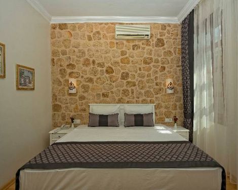 Argos Hotel