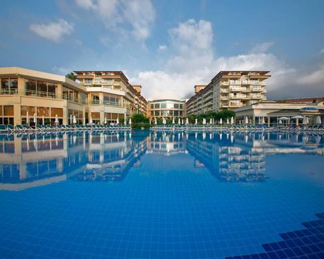 Akra Kemer