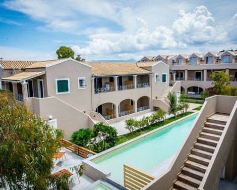 Amour Holiday Resort