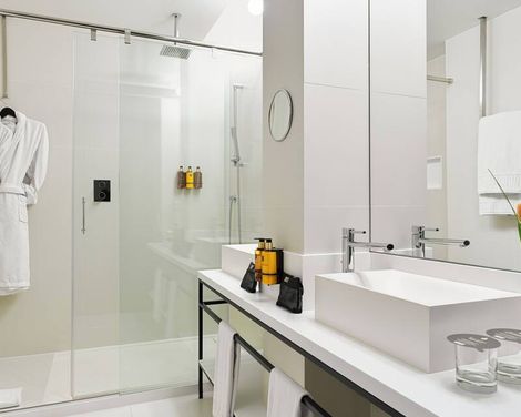 H10 Urquinaona Plaza