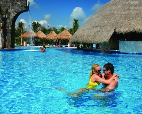 Valentin Imperial Riviera Maya