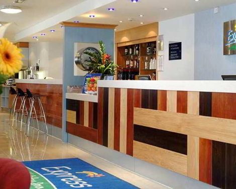 Holiday Inn Express London - Park Royal-3