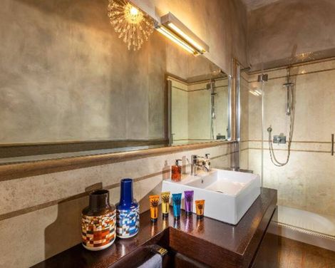 Palm Suites