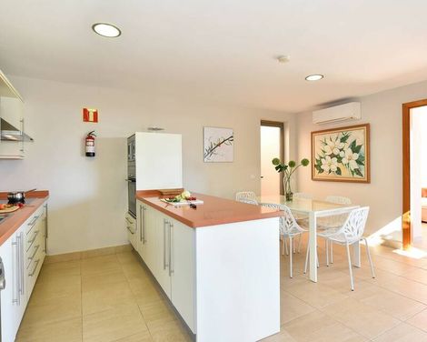 Par 4 Villas