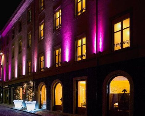 La Cour Des Augustins-1