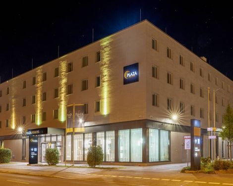 Plaza Premium München-1