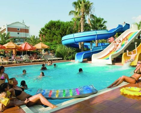 Insula Resort & Spa