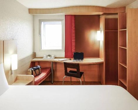 ibis London Heathrow Airport Hotel