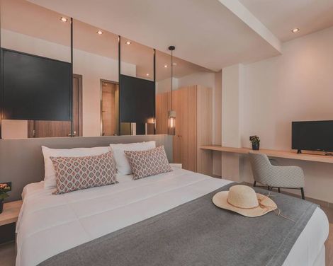 Cavo Suites