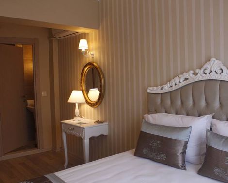 Divan-i Ali Hotel-1