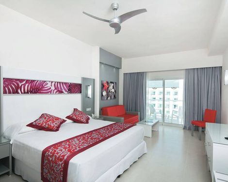 Hotel Riu Playa Blanca