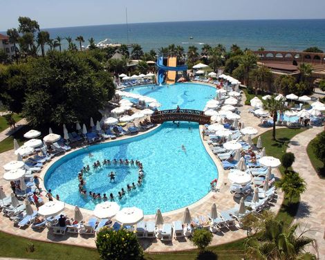 Palmeras Beach Hotel