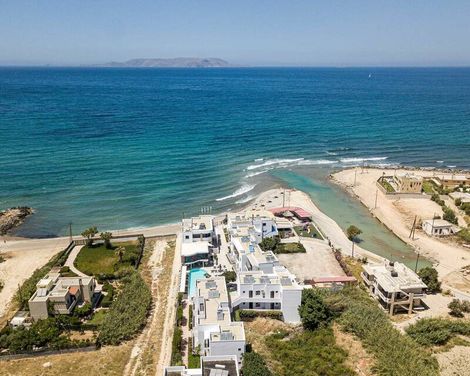 Golden Bay Hotel & Bungalows