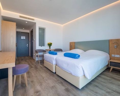 Protaras Plaza Hotel-3