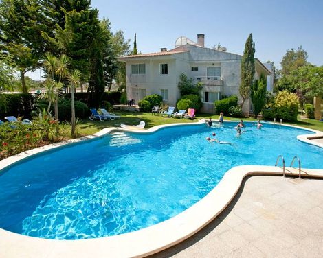 Cabot Las Velas Apartments