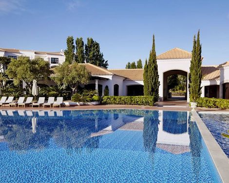 Pine Cliffs Residence, a Luxury Collection Resort