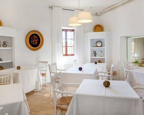 Finca Hotel Es Castell-3