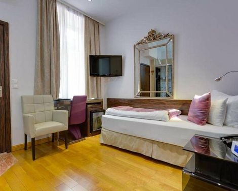 Best Western Plus Hotel Arcadia-1