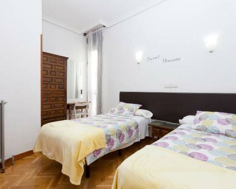 Hostal Hispano-0